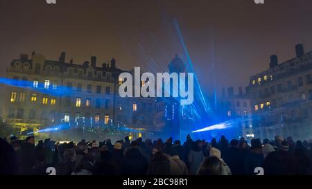 Fête des lumières in Lyon an der Place des Jakobinsts begann die Tradition im Jahre 1852 zu Ehren der Jungfrau Maria Stockfoto