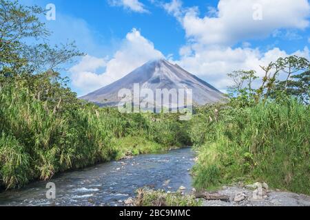 Vulkan Arenal und La Fortuna, Alajuela Provinz, Costa Rica Stockfoto