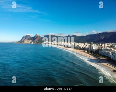 Luftaufnahme des berühmten Ipanema Beach, Rio de Janeiro, Brasilien Stockfoto