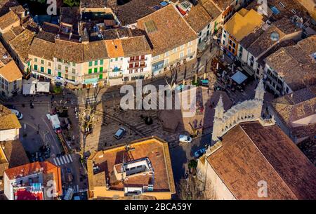 Luftbild, Kath. Kirche St. Bartholomäus, Església parroquial de Sant Bartomeu de Sóller, Sóller, Europa, Balearen, Spanien Stockfoto