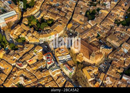 Luftbild, Kath. Kirche St. Bartholomäus, Església parroquial de Sant Bartomeu de Sóller, Sóller, Europa, Balearen, Spanien Stockfoto