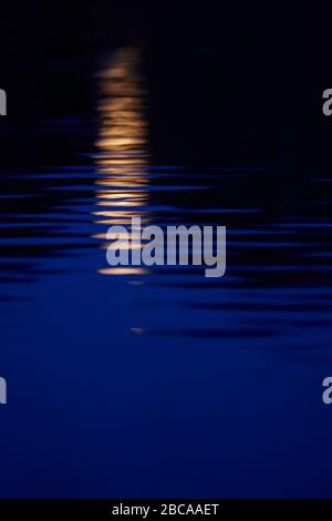 Reflexion, Mond, Wasser Stockfoto