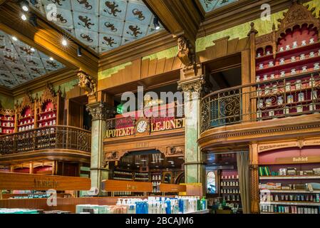 Schweden, Scania, Malmö, Stortorget Square, Apoteket Lejonet, älteste Apotheke, Inneneinrichtung Stockfoto