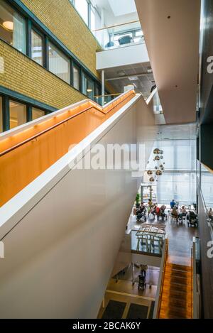 Schweden, Vastragotland und Bohuslan, Gothenburg, Stadtbibliothek, Treppe Stockfoto