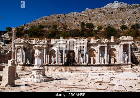 Antonine Nymphaeum Brunnen, Sagalassos berühmten touristischen Ort, große antike Stadt in Aglasun, Burdur, Türkei Stockfoto