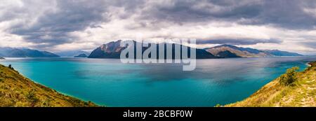 Panoramablick über den Lake Hawea, Otago, Neuseeland Stockfoto