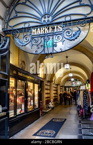 Eintritt zum Bath Guildhall Market, Somerset, England, Großbritannien Stockfoto