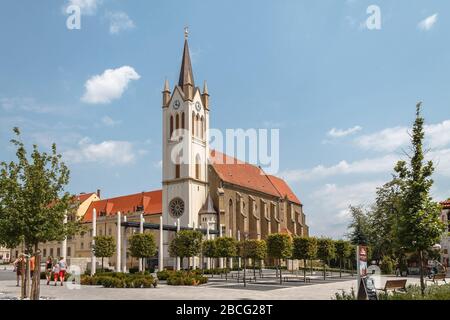 Die Kirche unserer Lieben Frau von Ungarn in Keszthely an einem suny-Sommertag Stockfoto