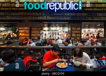 Dim Sum Food Republic Isetan Mall Market Restaurant im Einkaufszentrum Singapore Orchard Road Stockfoto