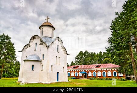 Geburtskirche des Theotokos in Peryn Skete in Russland Stockfoto