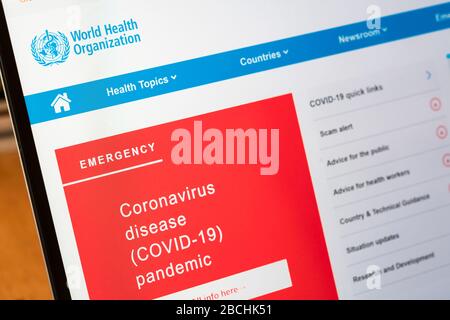 Die Webseite der Weltgesundheitsorganisation WHO Coronavirus mit Informationen über die Krankheit Covid-19 Pandemie auf einem Computerbildschirm am 4. April 2020 Stockfoto