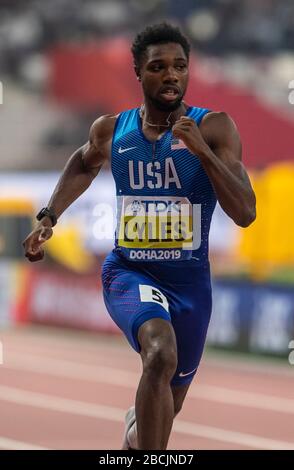 DOHA - KATAR - 30. SEP: Noah Lyles (USA) tritt im 200-m-Halbfinale an Tag vier der 17. IAAF-Leichtathletik-Weltmeisterschaften in Doha 2019 an Stockfoto