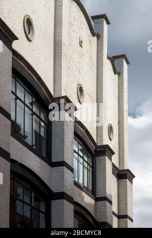 Voysey House, Barley Mow Passage, Chiswick, London, W4 4PN Entworfen von C. F. A. Voysey (Charles Francis Annesley Voysey). Stockfoto