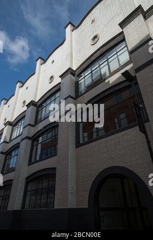 Voysey House, Barley Mow Passage, Chiswick, London, W4 4PN Entworfen von C. F. A. Voysey (Charles Francis Annesley Voysey). Stockfoto