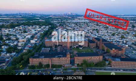 Manhattan und Jersey City sind in der Ferne von Newark zu sehen Stockfoto