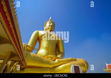 Die größte Buddha-Statue der Welt im Wat Muang, Provinz Ang Thong, Thailand. Stockfoto