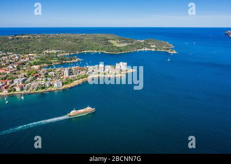 Luftbild auf dem berühmten Smedley's Point, Sydney, Australien. Blick auf die Vorstadt von Sydney von oben. Luftbild auf Sydney North Harbour, North hea Stockfoto