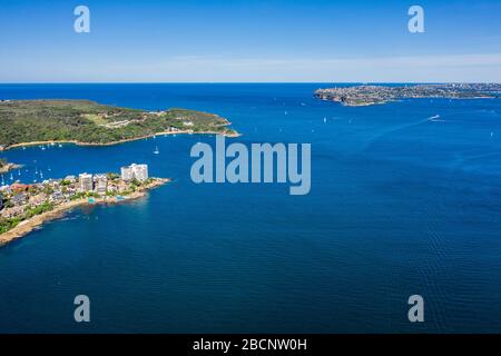 Luftbild auf dem berühmten Smedley's Point, Sydney, Australien. Blick auf die Vorstadt von Sydney von oben. Luftbild auf Sydney North Harbour, North hea Stockfoto