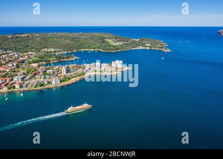 Luftbild auf dem berühmten Smedley's Point, Sydney, Australien. Blick auf die Vorstadt von Sydney von oben. Luftbild auf Sydney North Harbour, North hea Stockfoto