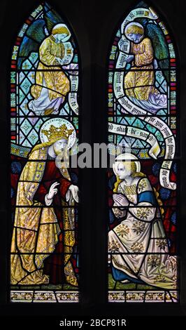 Fenster mit der Darstellung des Evangeliums nach Matthäus. Kirche von Saint John Baptist, Skelsmergh, Cumbria, England, Großbritannien, Europa. Stockfoto