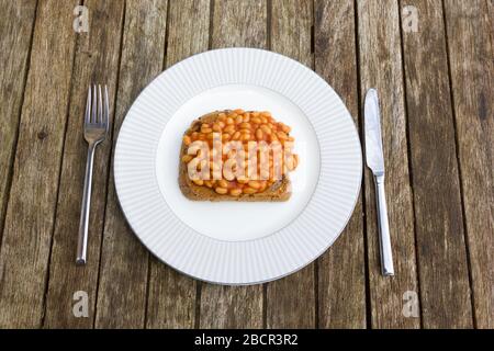 Gebackene Bohnen auf toast Stockfoto