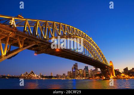 Die Harbour Bridge und die Skyline von Sydney, Sydney, New South Wales, Australien, Stockfoto