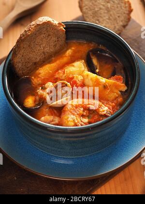 Caciucco alla livornese, traditionelle fischsuppe der toskana, Toskana, Italien, Europa Stockfoto