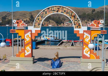 San Pabblo de Tiquina, Fährhafen nach San Pedro de Tiquina, Tiquina, Department La Paz, Bolivien Stockfoto