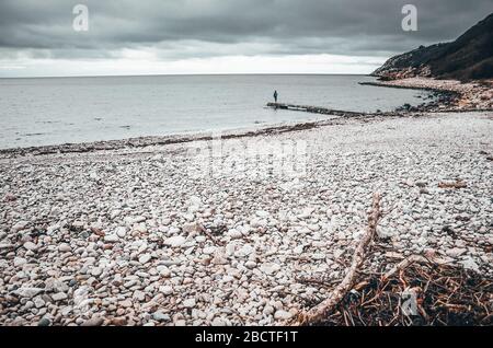 Skandinavische Nordlandschaft, raue Herbstnatur, raue Wetter, graue Farben Stockfoto