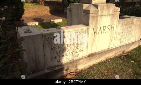 Grab der berühmten Margaret Mitchell - Autorin von Gone with the Wind auf dem Atlanta Friedhof - ATLANTA, USA - 20. APRIL 2016 Stockfoto