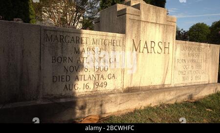 Grab der berühmten Margaret Mitchell - Autorin von Gone with the Wind auf dem Atlanta Friedhof - ATLANTA, USA - 20. APRIL 2016 Stockfoto