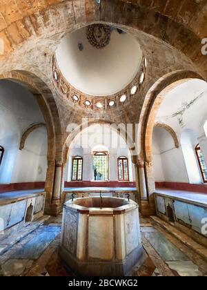 Eingangsbereich für das Hammam (türkisches Bad) des Beiteddine Palace, Beiteddine, Mount Lebanon, Libanon, Mittlerer Osten, Farbe Stockfoto