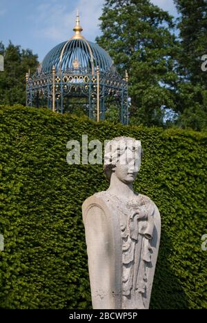 Queens Gardens Historic Royal Palaces Kew Palace Royal Botanical Gardens Kew Gardens, Richmond, London, TW9 3AE Stockfoto
