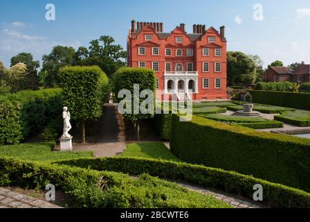 Queens Gardens Historic Royal Palaces Kew Palace Royal Botanical Gardens Kew Gardens, Richmond, London, TW9 3AE Stockfoto