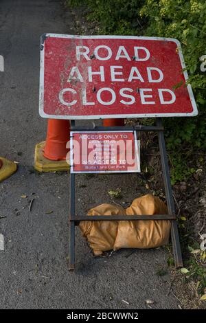 COVID-19. Eastbourne Beauty Spot Butts Brow von der Polizei geschlossen Stockfoto