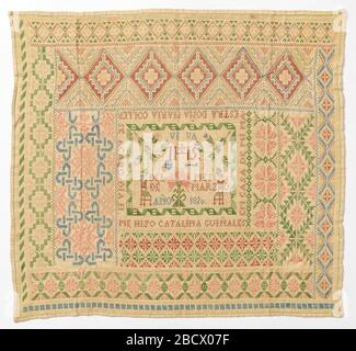 Sampler. Forschung im ProgressCentral Textplatz und vereinzelte Motive, umgeben von einer Beschriftung, mit tiefen Rändern von geometrischen Musterbändern. Sampler Stockfoto