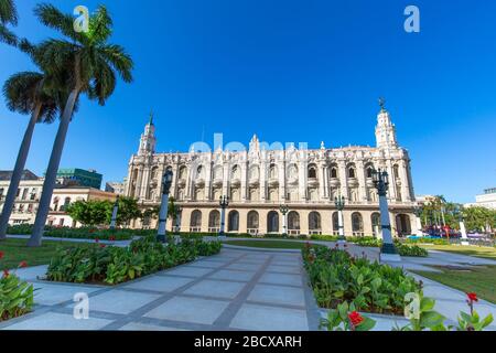 Havanna Gran Theater (Gran Teatro de La Habana) beherbergt das kubanische Nationalballett vor El Capitolio im Zentrum von Havanna (Havanna V Stockfoto