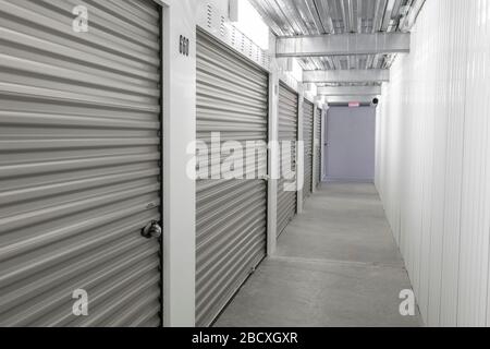 Inneneinrichtung zur Selbstlagerung Stockfoto