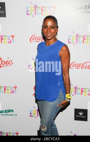 Holly Robinson Peete besucht EpicFest 2016, das von L.A. veranstaltet wird Reid und Epic Records in den Sony Studios am 25. Juni 2016 in Los Angeles, Kalifornien. Stockfoto