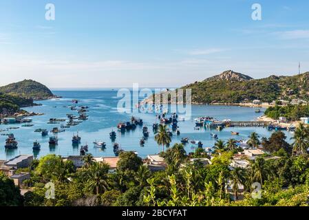 Schöne Landschaft von Vinh Hy Bay, Vietnam am Morgen Stockfoto