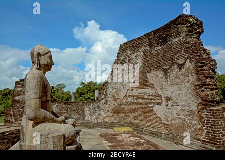 Ruinen Von Polonnaruwa, Sri Lanka. Polonnaruwa Ist Das Zweitälteste Der Königreiche Sri Lankas Stockfoto