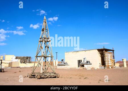 Ouarzazate, Marokko - 11. Oktober 2017: Nachbildung des altägyptischen Tempels in den Atlas Film Studios Stockfoto