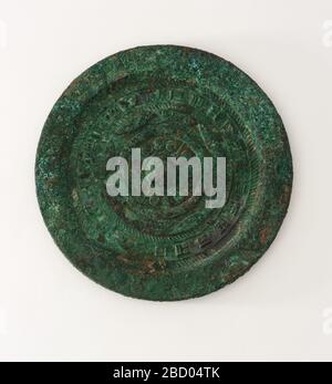 : China; 206 v. Chr. E.-9 C.E.; Bronze; Diam x D: 13,3 x 1,2 cm; Geschenk von Charles lang Freer Mirror Stockfoto