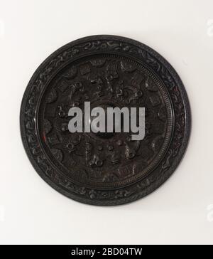 ; China; 25-220; Bronze; Diam x D: 14 x 1,2 cm; Geschenk von Charles lang Freer Mirror Stockfoto