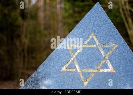 Davidstern, Symbol des Judentums, Symbol der Juden, Israel, Stern auf einem Marmorstein eingraviert Stockfoto