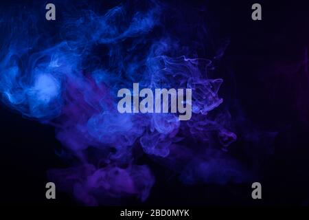 Wolken aus blauem Rauch abstrakter Hintergrund Stockfoto