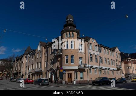 Eira und Ullanlinna sind aufgrund ihrer einzigartigen Architektur und der Nähe zur Ostsee die teuersten und attraktivsten Wohngebiete in Helsinki. Stockfoto