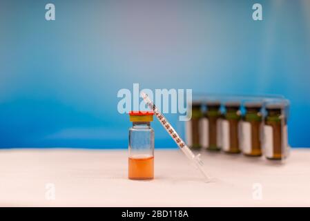 Nsulinov-Impfstoff in einer Flasche. Injektion, Ampulle, Spritze. Diabetes. Stockfoto