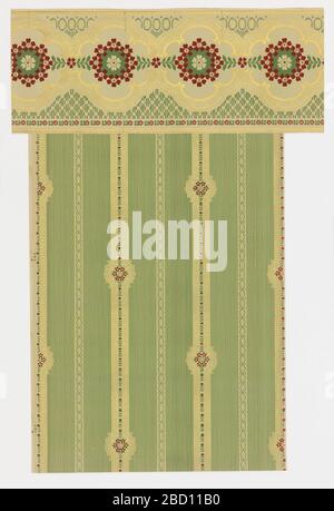 Seitenwand. Forschung im ProgressFloral Stripe-Design mit kleinen roten Blumen, die vertikal innerhalb eines goldenen, spitzenartigen Streifens verlaufen. Seitenwand Stockfoto