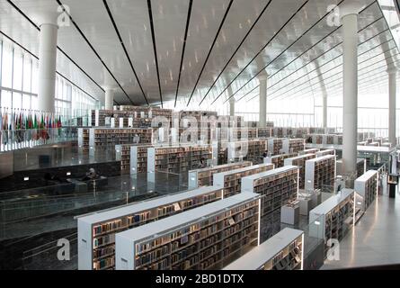 Blick auf das Innere der spektakulären Qatar National Library, Doha, Katar Stockfoto